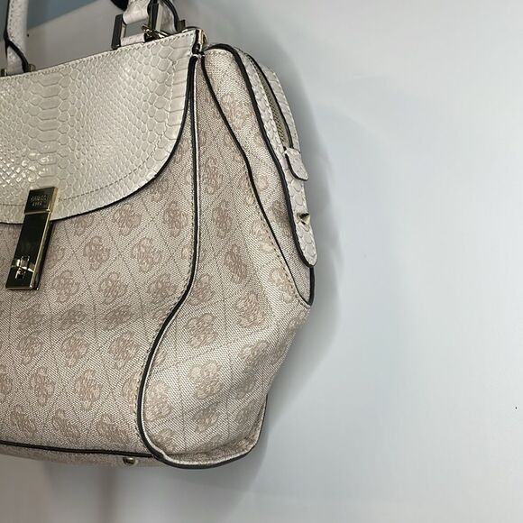 GUESS NISSANA SATCHEL TOTE BAG FTL-06-030 - Picture 4 of 10